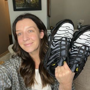 Brand new steel toe shoes - THEY RUN BIG